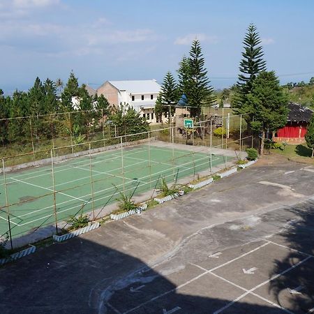 Hotel Surya Indah Batu Malang Экстерьер фото